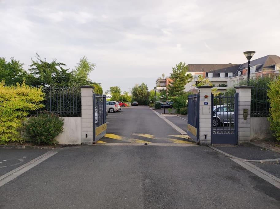 Voyage En Touraine Apartment Fondettes Bagian luar foto